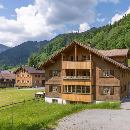 Haus Maria-Theresia Schoppernau Esterno foto
